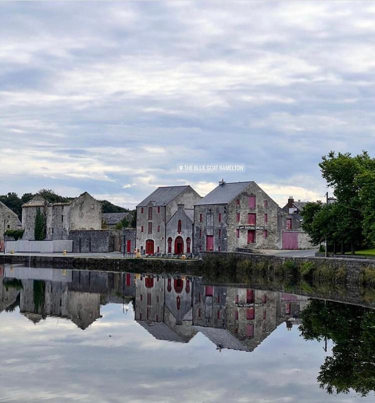 Riverfront Apartments At The Blue Goat Ramelton Exterior photo