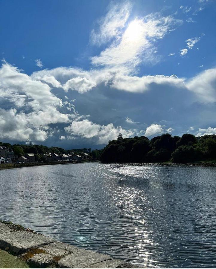 Riverfront Apartments At The Blue Goat Ramelton Exterior photo